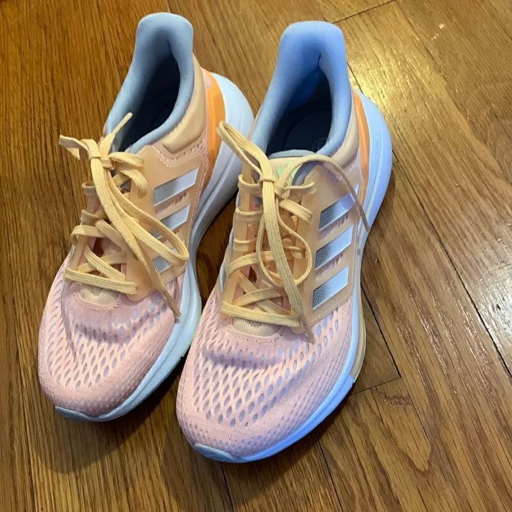Adidas orange and white bounce sneakers Size 5